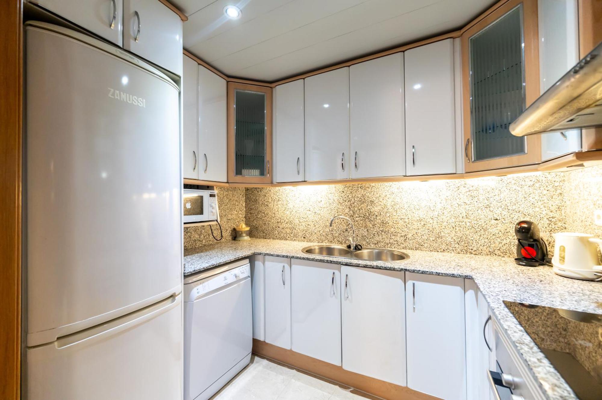 Apartament Comfy Downtown + Private Terrace Barcelona Zewnętrze zdjęcie